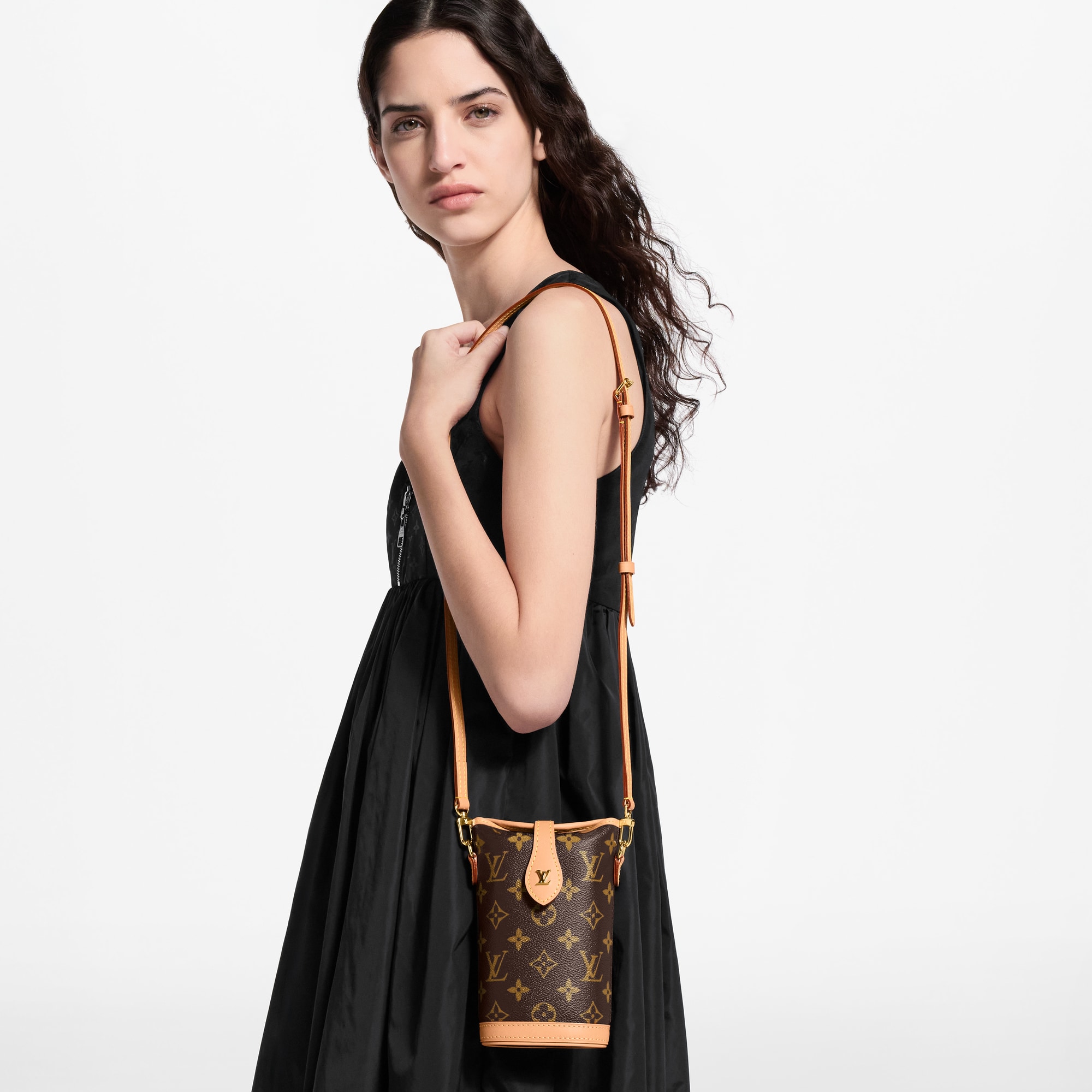 Women's Designer Tech Accessories Collection | LOUIS VUITTON